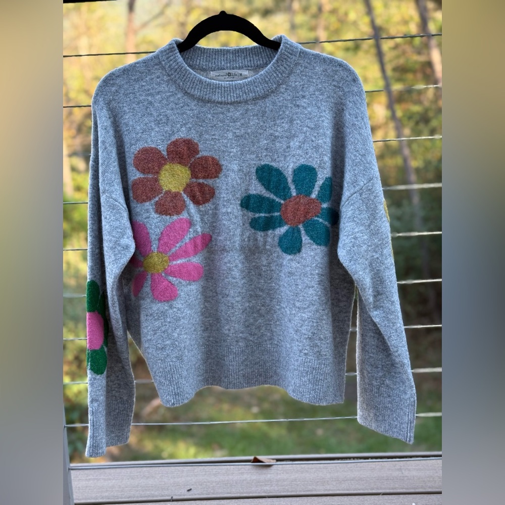 NATURAL LIFE Gray Sweater with Colorful Floral Design